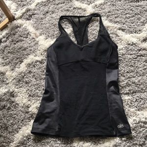 Alo mesh top with built in